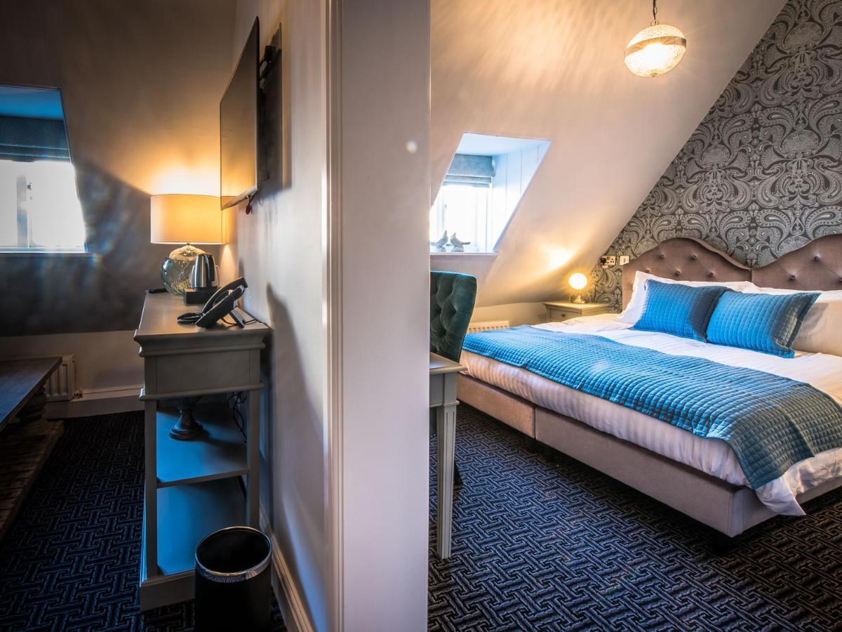 Hotel The Royal Standard à Ely Extérieur photo